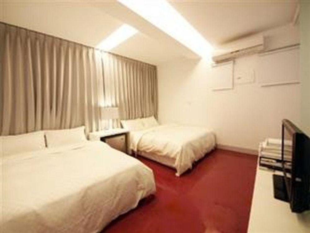 Kenting The House Bed & Breakfast Shanjiao Bagian luar foto