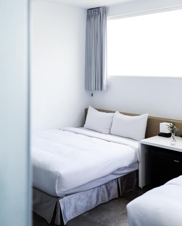 Kenting The House Bed & Breakfast Shanjiao Bagian luar foto